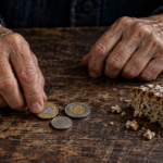 Ubóstwo seniorów w Polsce najmocniej uderza w samotne kobiety