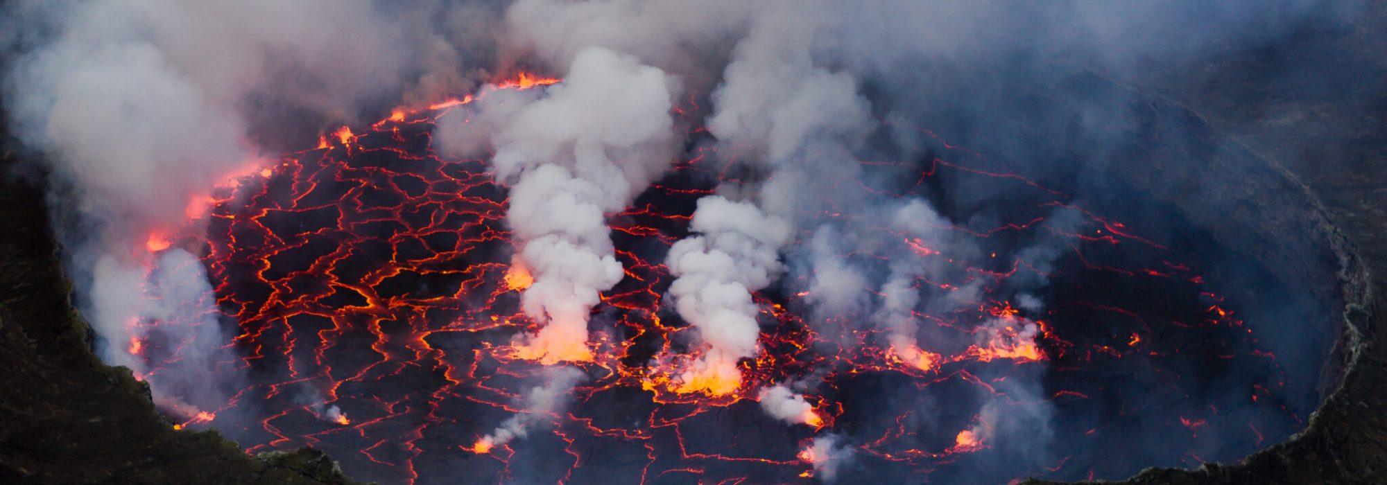 Lava_Lake_Nyiragongo_2