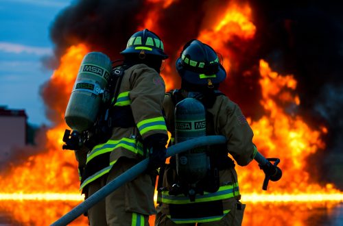 firefighter-2679283_1920