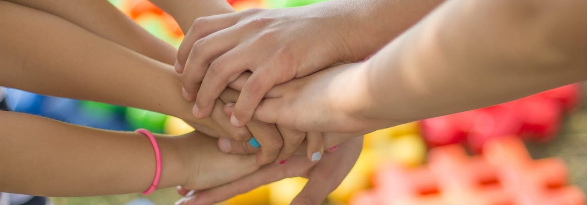 hands-2847508_1280