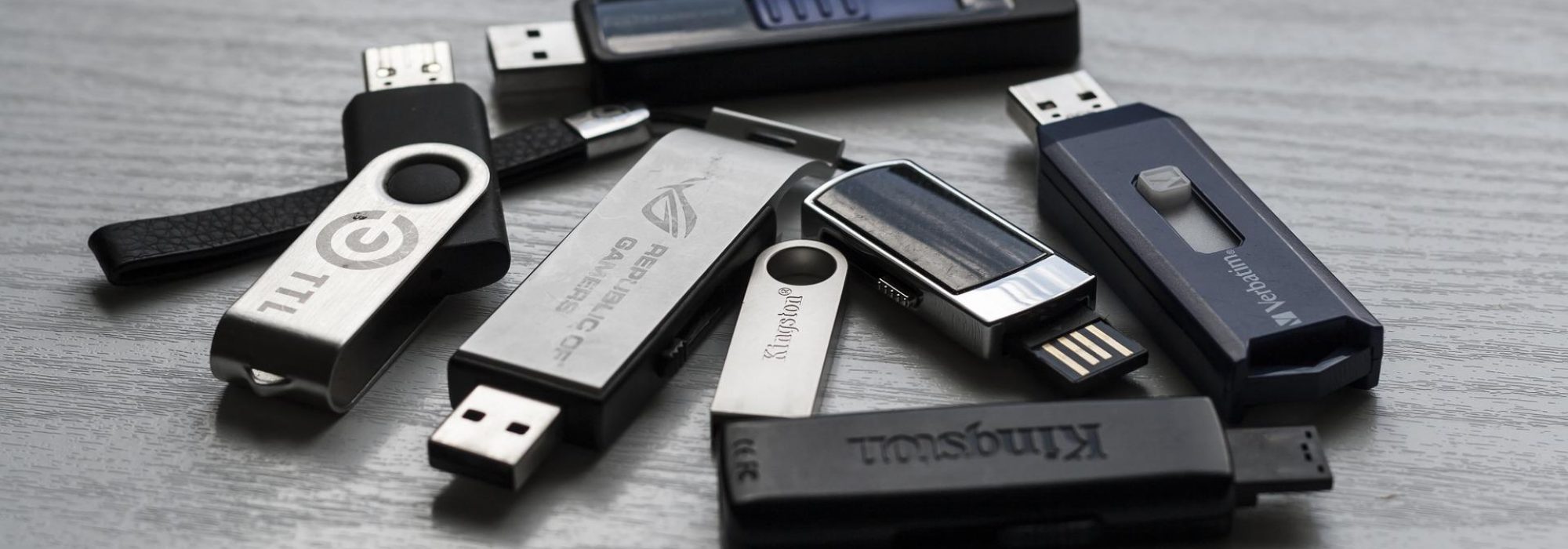 memory-stick-g4aaf24242_1920