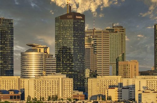 warsaw-4668259_1280